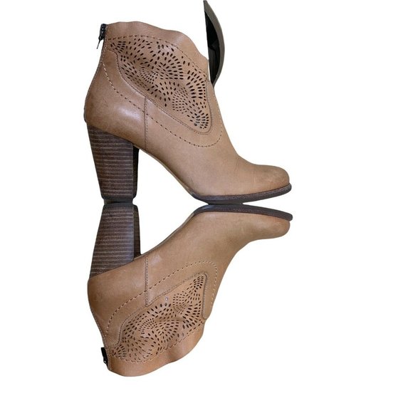 Ugg Charlotte Seaweed Perf Booties Brown Leather Laser Cut Zip US 6 EU37  AU 5.5 - Picture 9 of 11